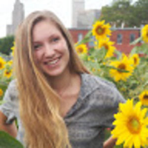 Meet your Posher, Laura